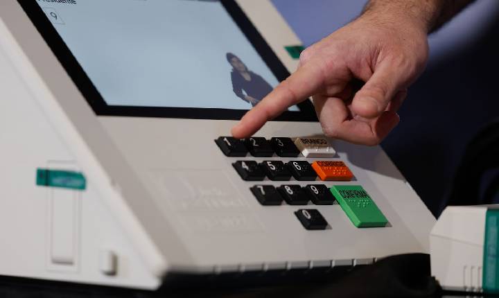 Assinatura digital e lacração impedem alteração em sistemas eleitorais