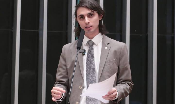 Comissão aprova proposta que institui política para promover Língua Brasileira de Sinais