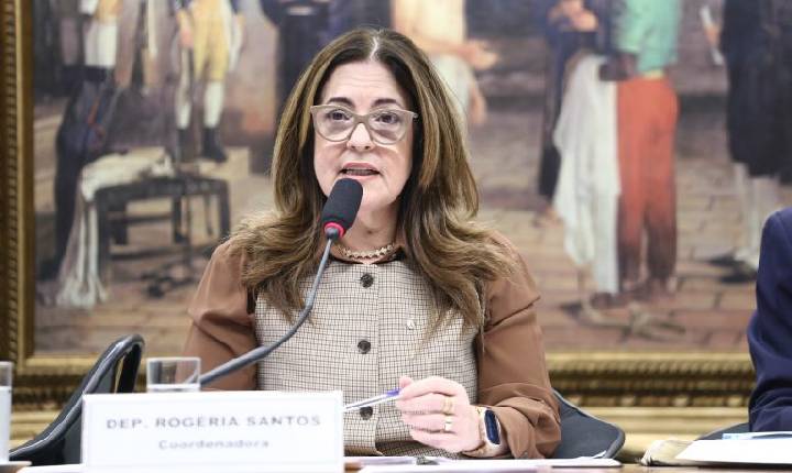 Comissão debate desafios da política de prevenção ao suicídio e à automutilação