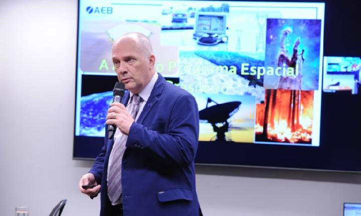Programa Espacial Brasileiro pode ampliar presença internacional do país, diz presidente da agência do setor