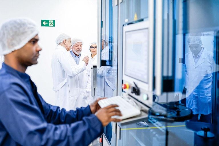 “País soberano precisa de indústria nacional forte”, diz Lula ao inaugurar fábrica de insulina em Minas