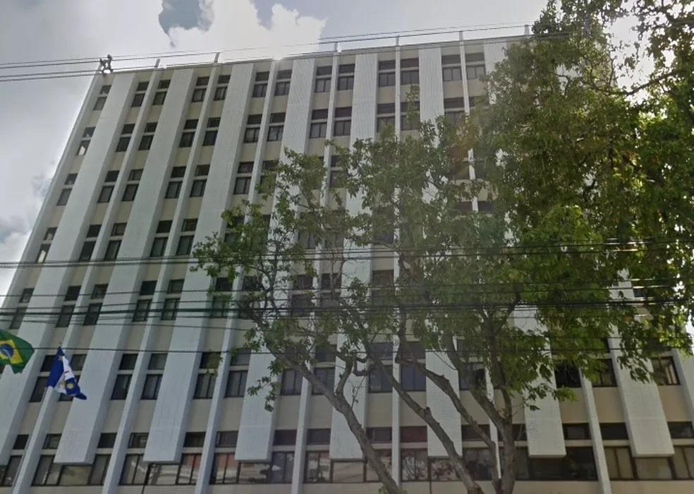 Concurso do TRT-6 oferece salários de até R$ 16 mil; veja cargos e como se inscrever