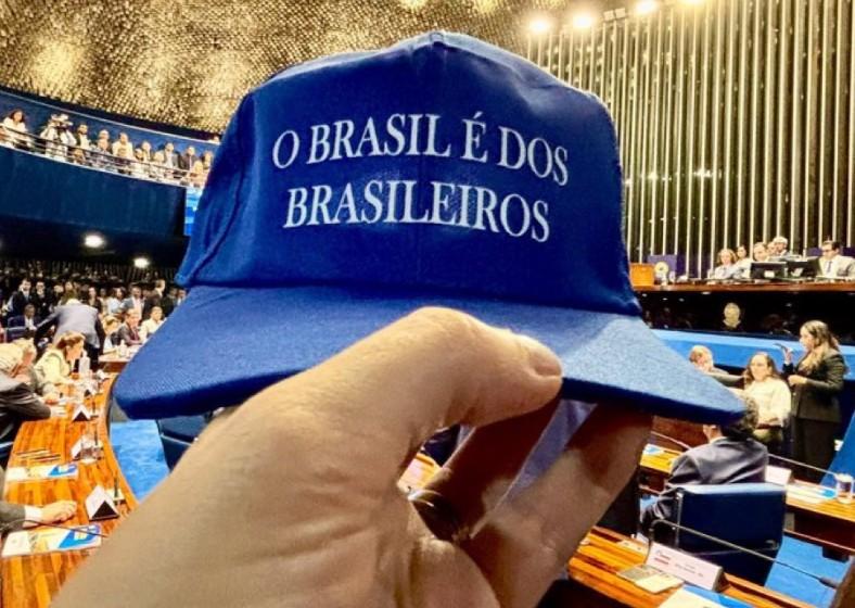 ‘O Brasil é dos Brasileiros’: o polêmico boné usado por petistas que irritou bolsonaristas