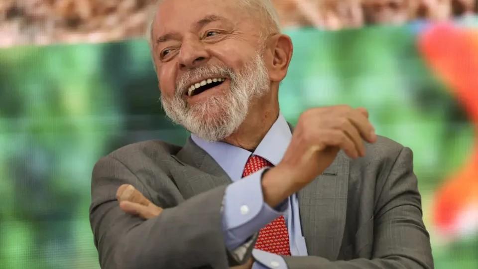 Pesquisa Atlas: Lula venceria todos os presidenciáveis e Tarcísio perde até para Haddad