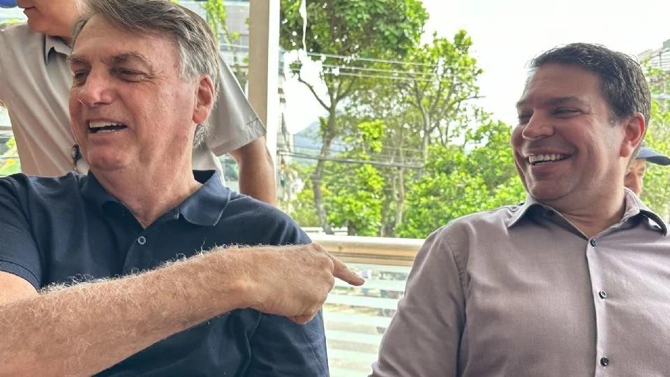 Alexandre de Moraes determina a prisão de Ramagem após fuga aos EUA