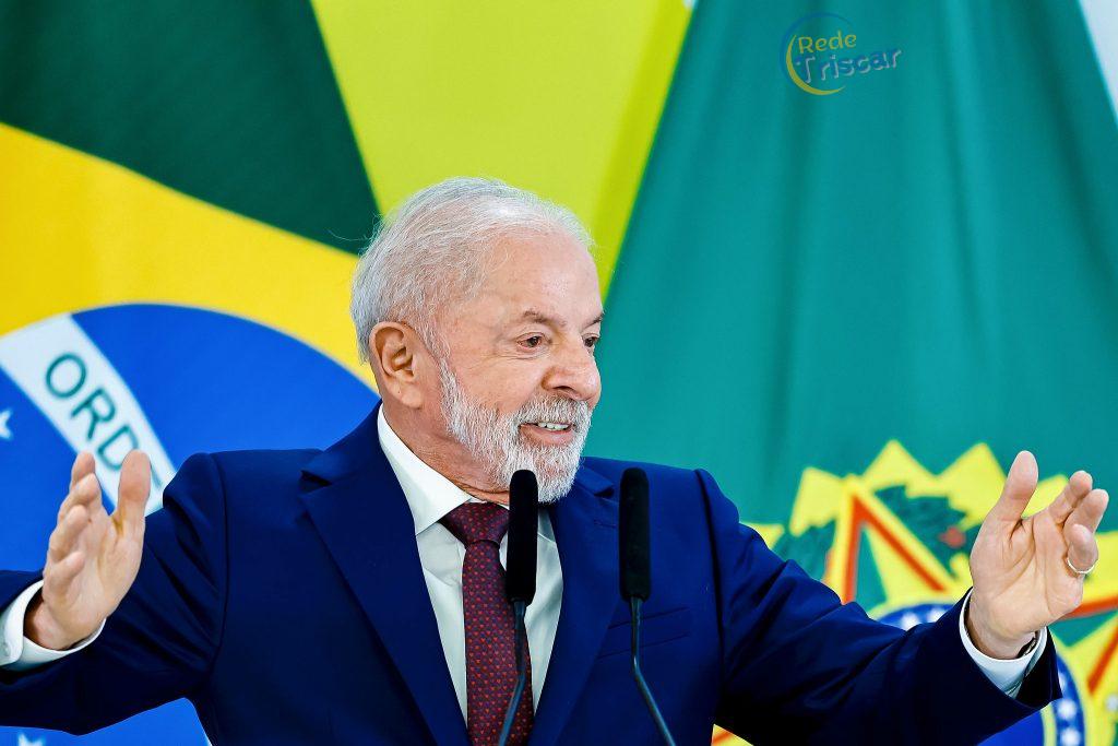 Lula e Haddad ganham de todos candidatos de direita em nova pesquisa Atlas