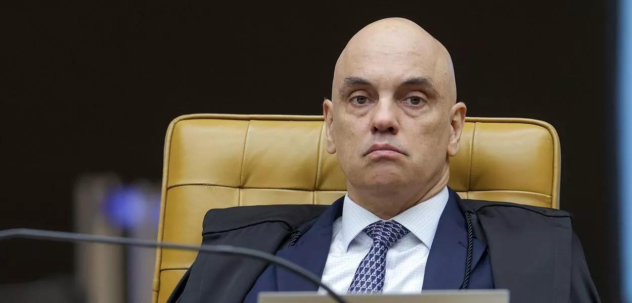 Moraes solta nota oficial e nega troca de mensagens com Vorcaro