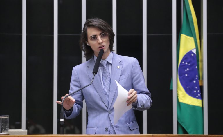Projeto obriga shoppings a criar protocolo para proteger crianças e adolescentes