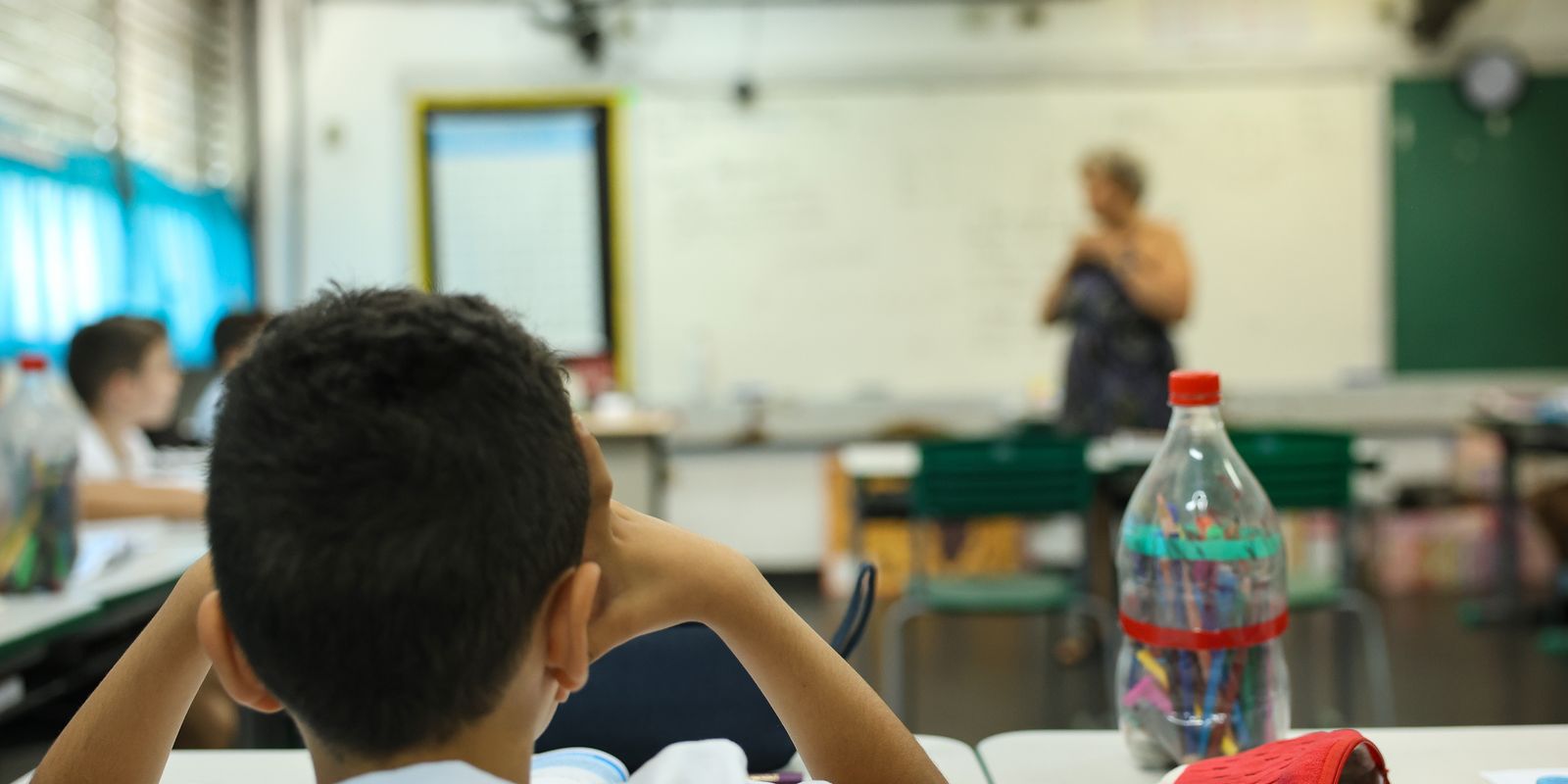 Investimento por aluno no Brasil é de 1/3 da média dos países da OCDE