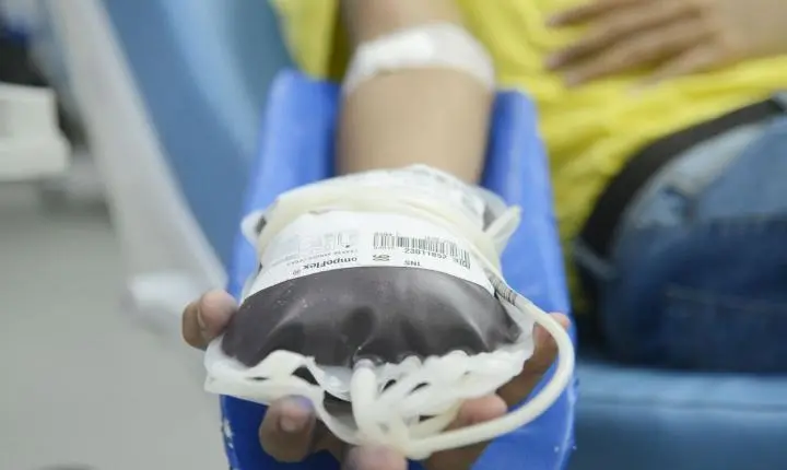 Doação de sangue: espera para quem fez tatuagem e piercing será menor